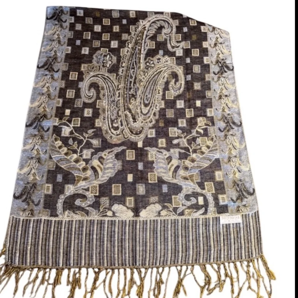 Pashmina Scarf with Paisley Black and Gold, Tassles Cashmere and Silk